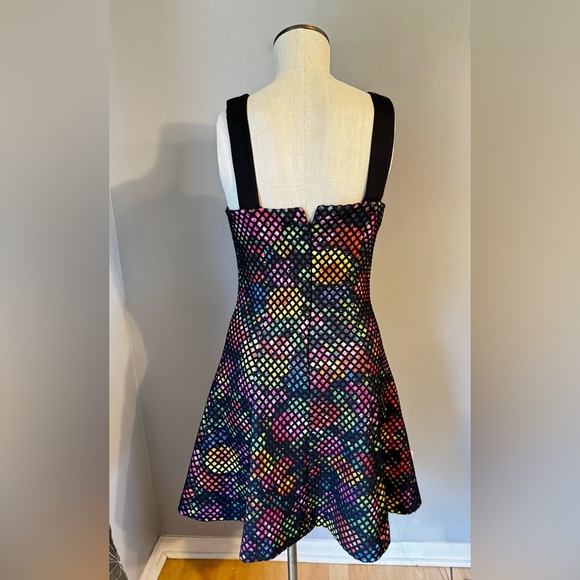 Revolve Trina Turk Renita Floral A-line Honeycomb Overlay Whimsigoth Dress Sz 4 - Picture 4 of 15